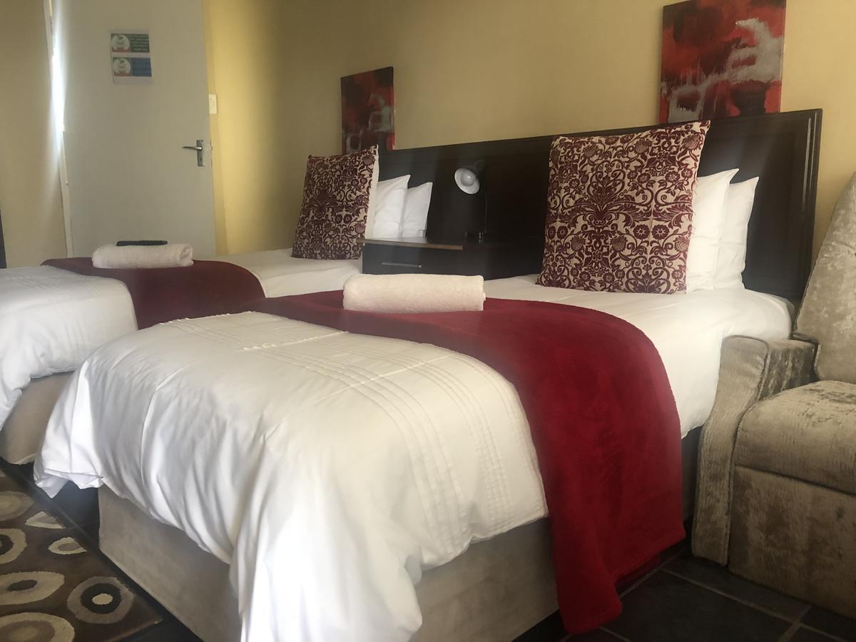 Mcbest Guest House Ермело Екстериор снимка